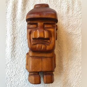 Unique Handcarved Wooden Scotsman 8”x3.5” Lightweight Excellent Condition